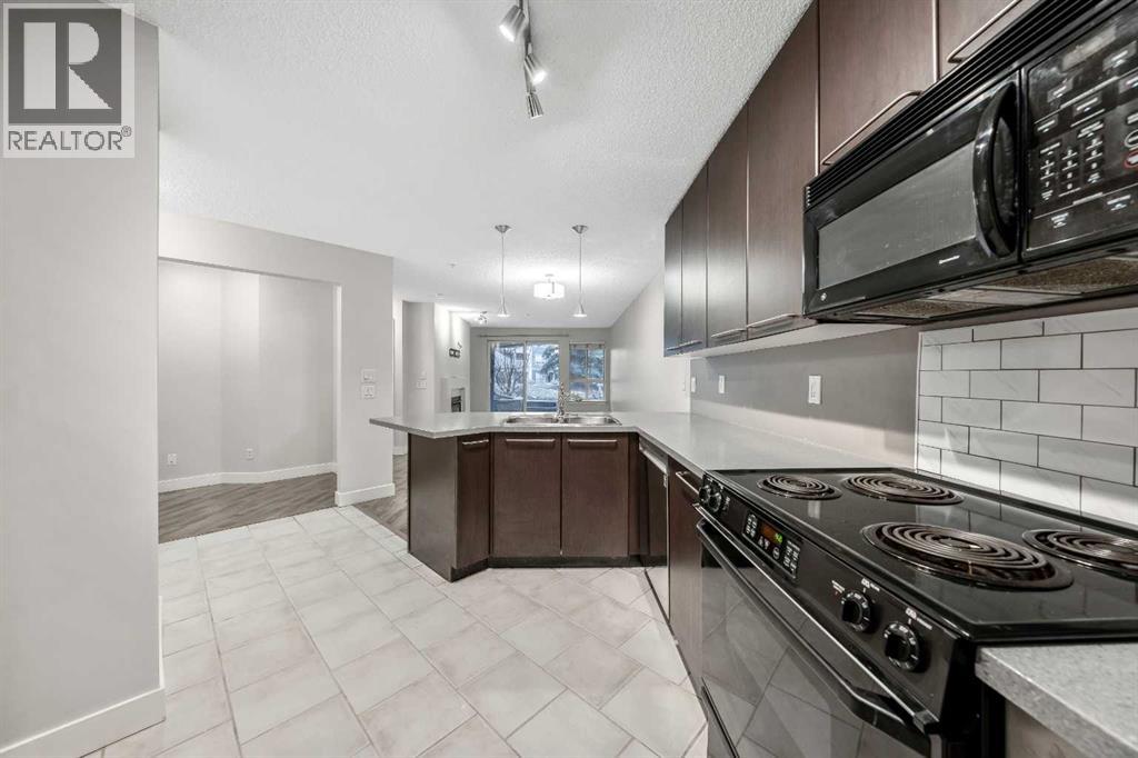 Single Family House for Sale in   Richard Court SW Lincoln Park Calgary 