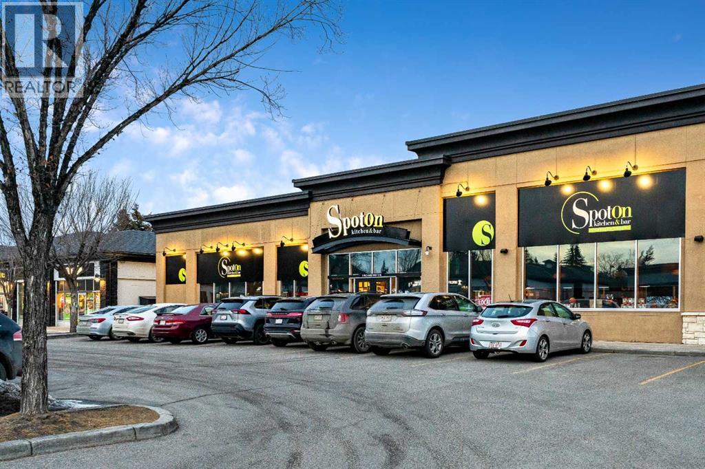 Single Family House for Sale in   Richard Court SW Lincoln Park Calgary 