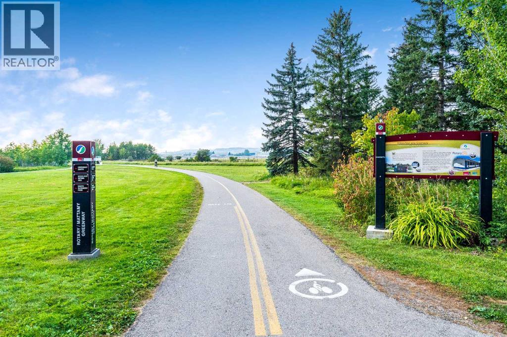 Single Family House for Sale in   Richard Court SW Lincoln Park Calgary 