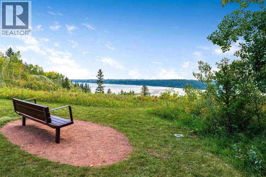 Single Family House for Sale in   Richard Court SW Lincoln Park Calgary 