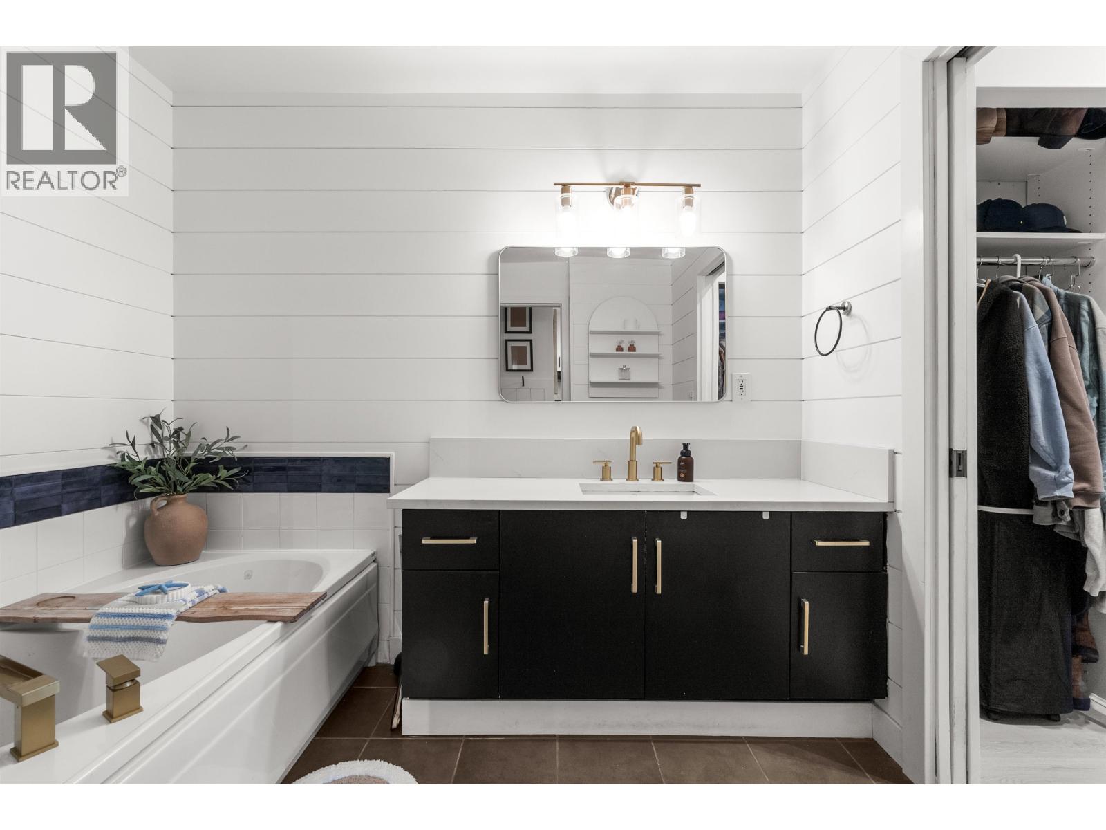 #109-1369 56 Street, Tsawwassen