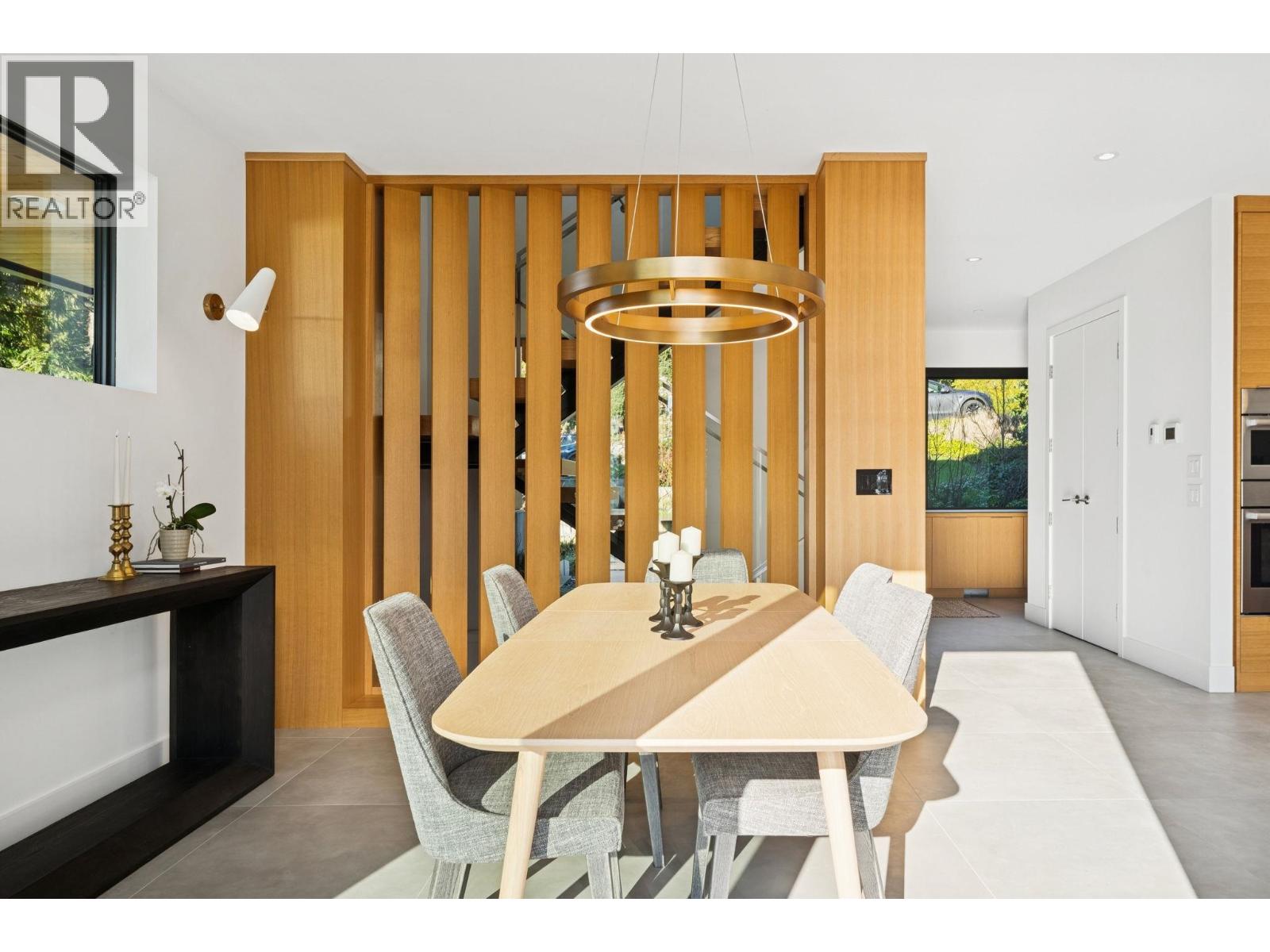 2678 MATHERS AVENUE, West Vancouver