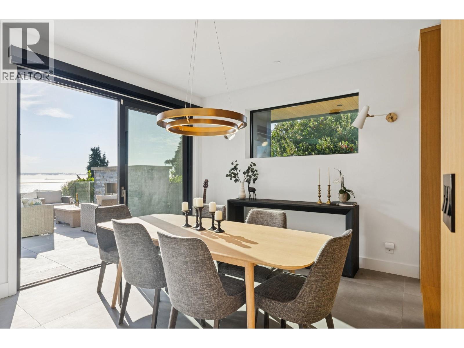 2678 MATHERS AVENUE, West Vancouver