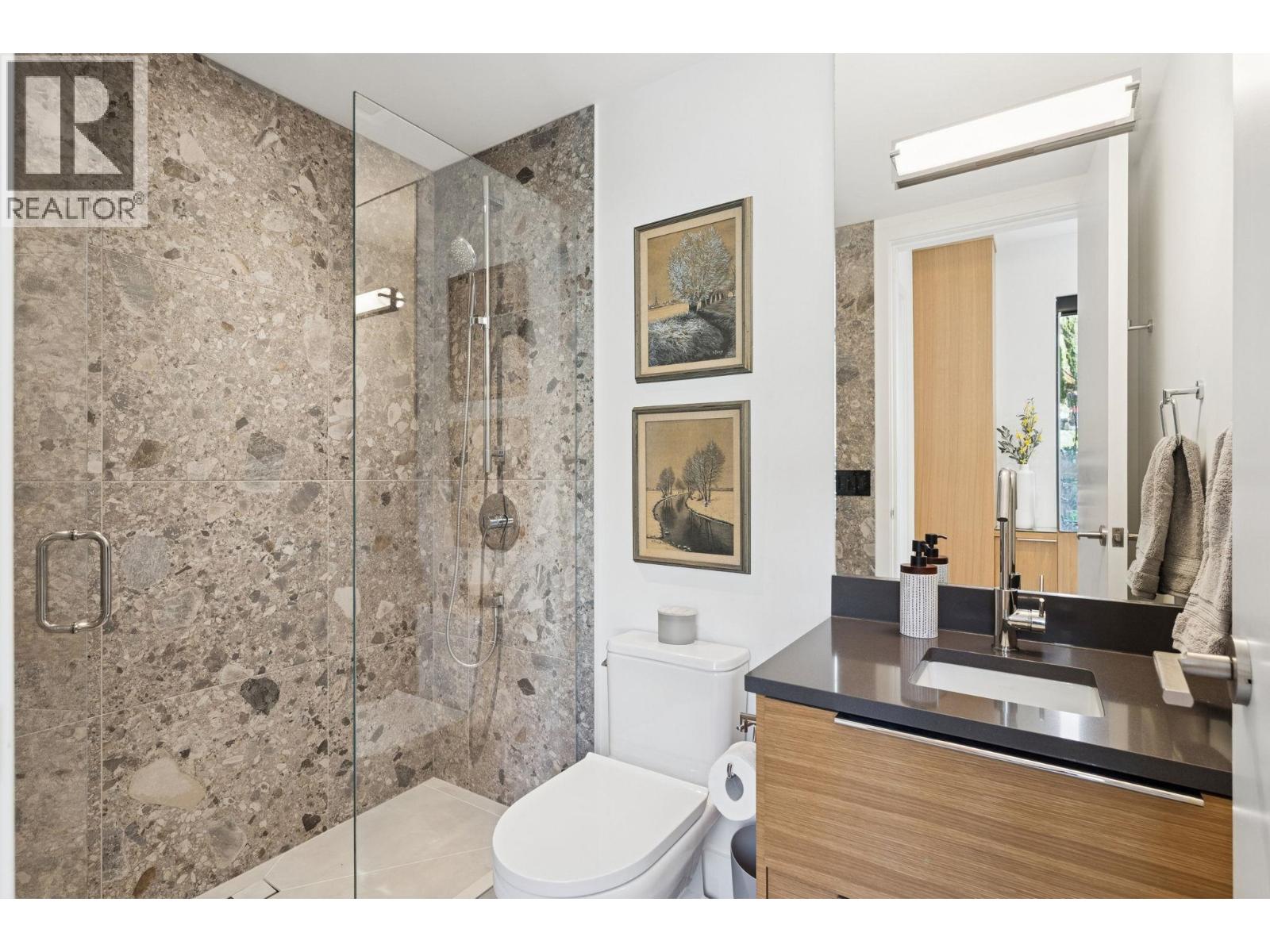 2678 MATHERS AVENUE, West Vancouver