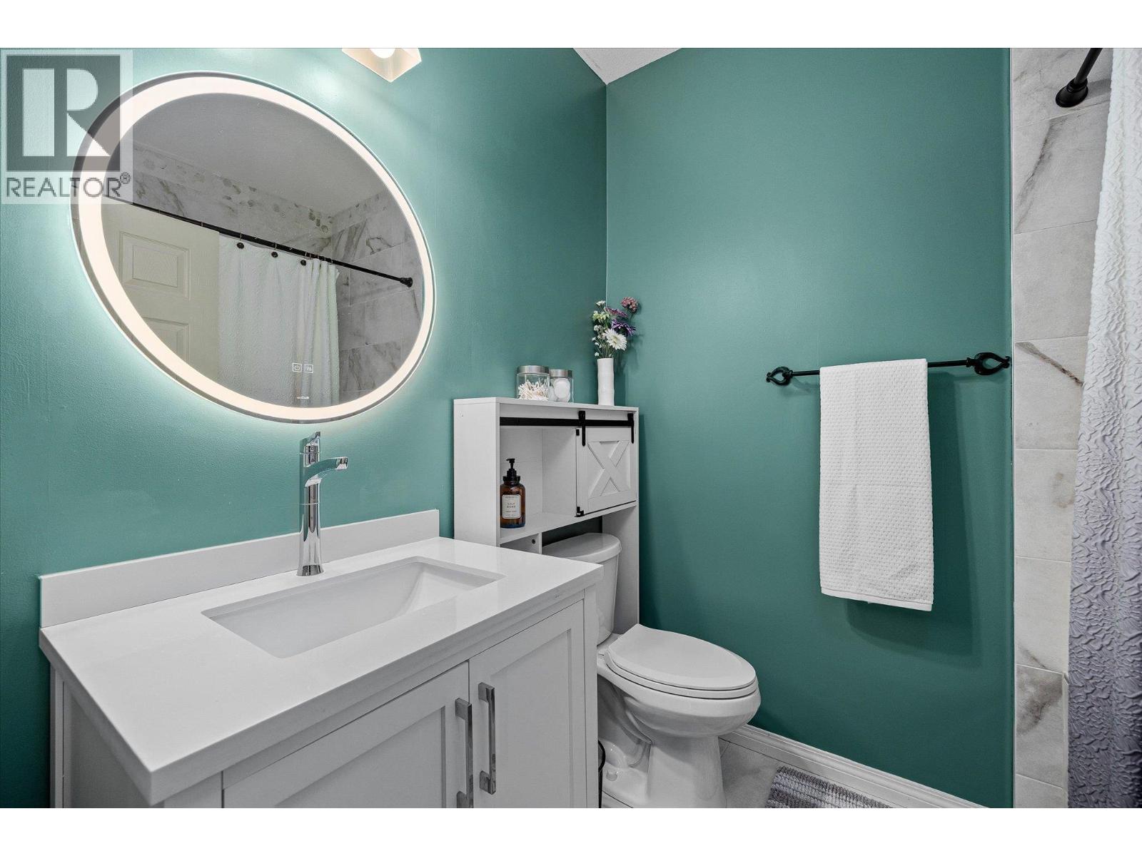  1536 Wilmot Avenue, Kelowna