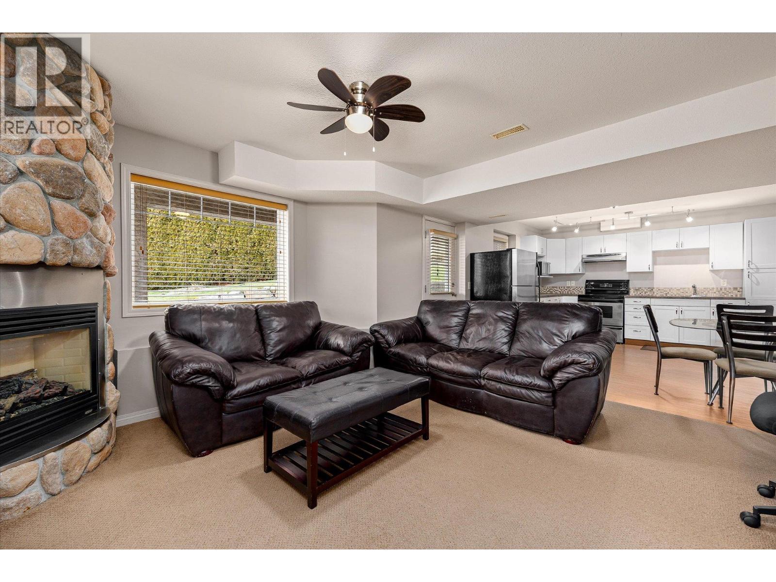  1536 Wilmot Avenue, Kelowna