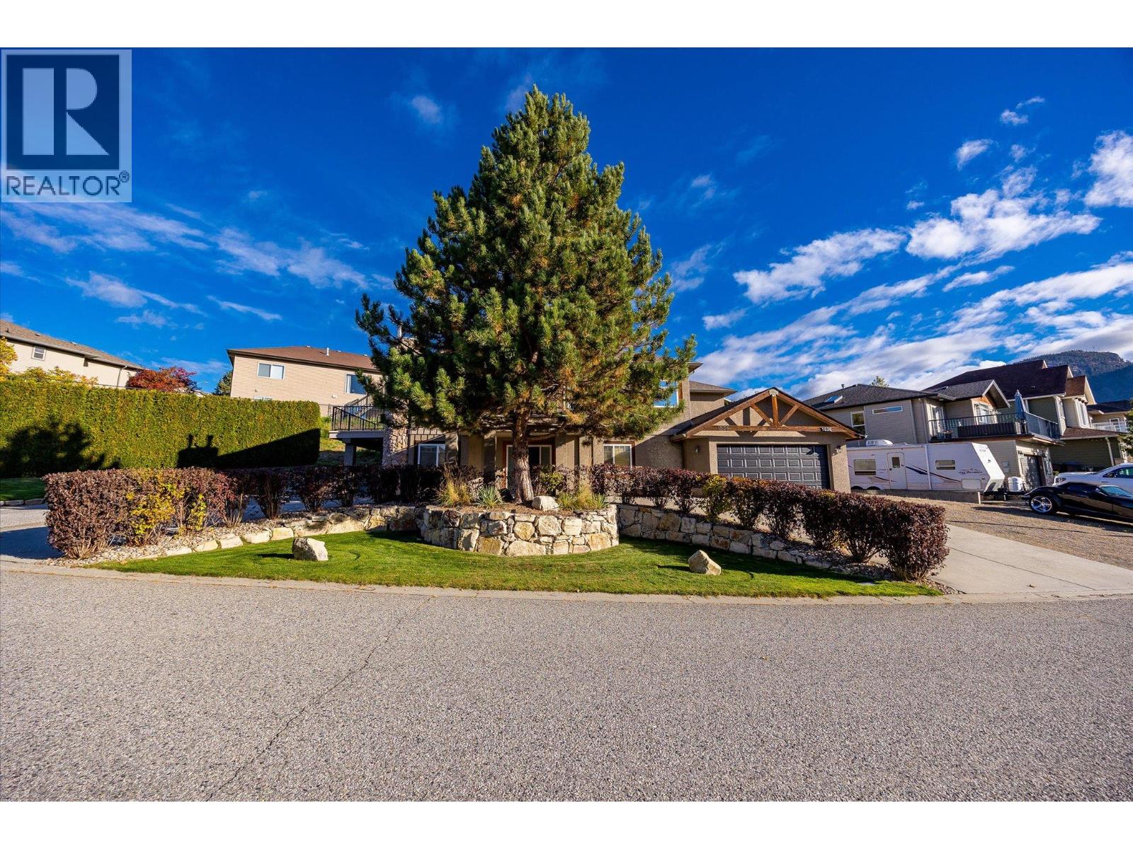  1536 Wilmot Avenue, Kelowna