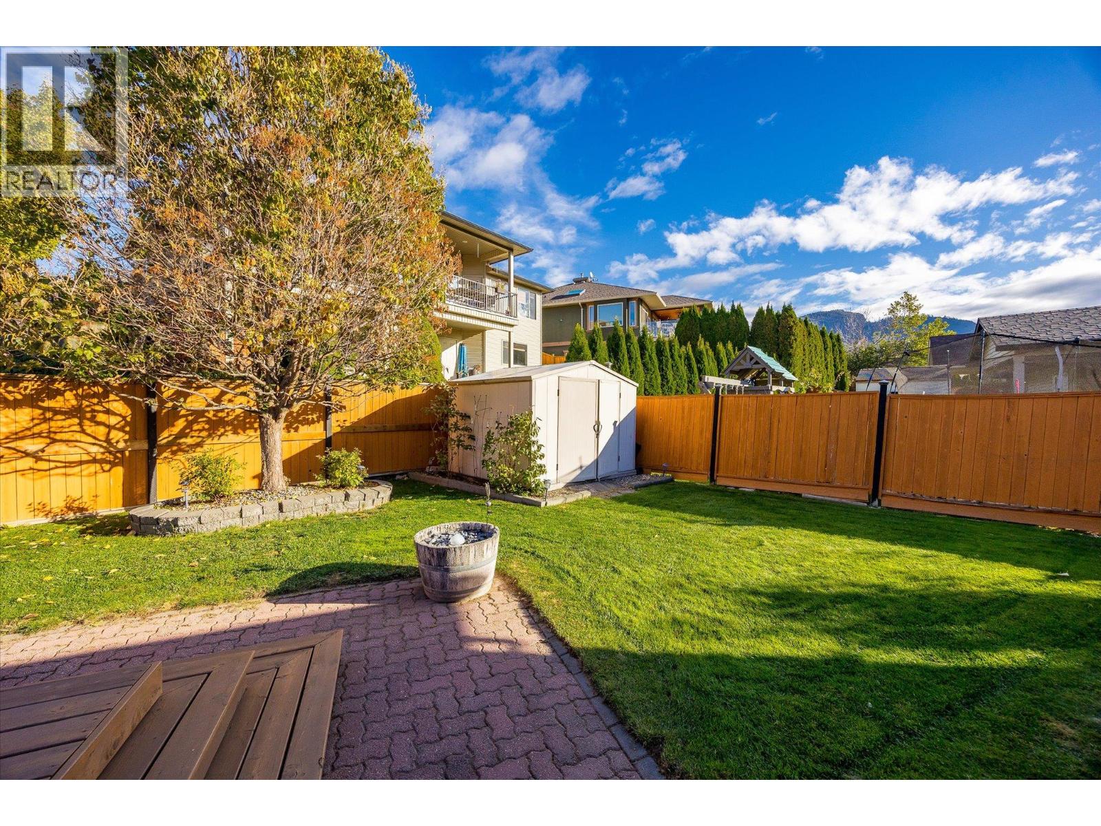  1536 Wilmot Avenue, Kelowna
