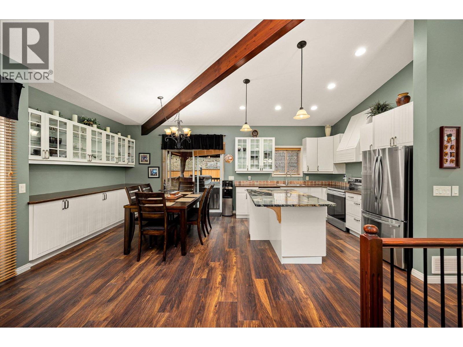  1536 Wilmot Avenue, Kelowna