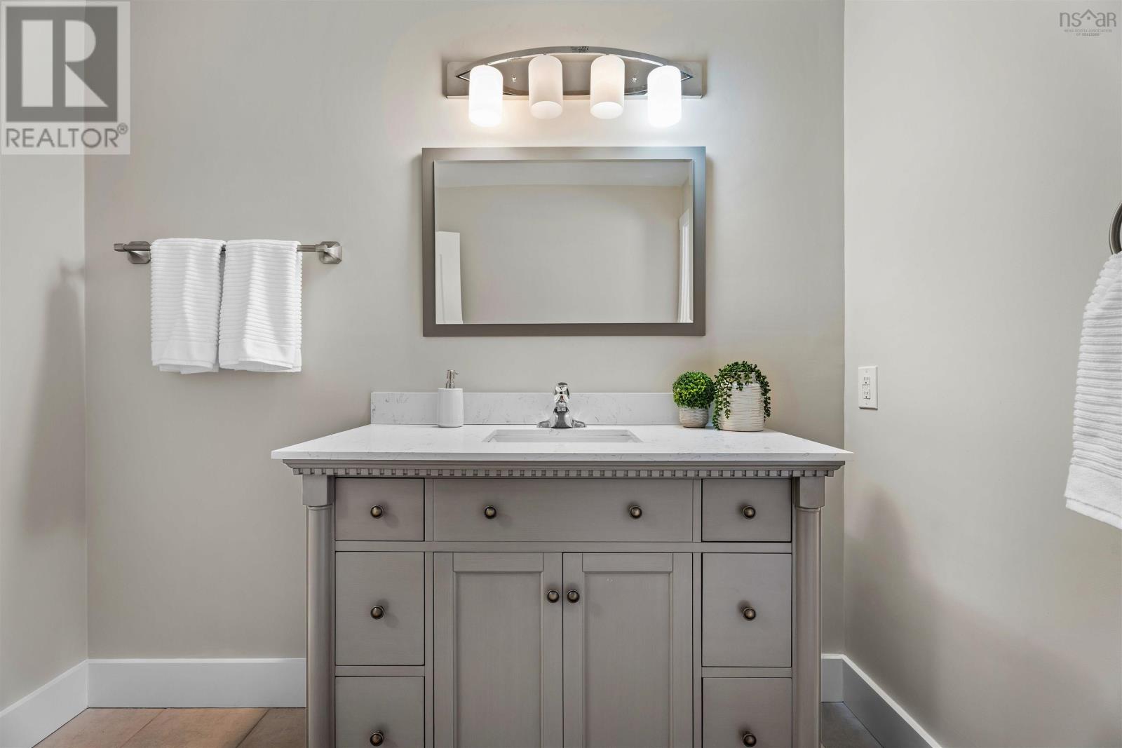 Property 26 of 49 of 1031 Wentworth Road