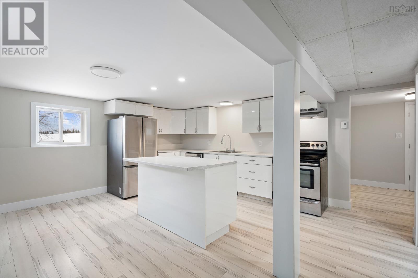 Property 32 of 49 of 1031 Wentworth Road