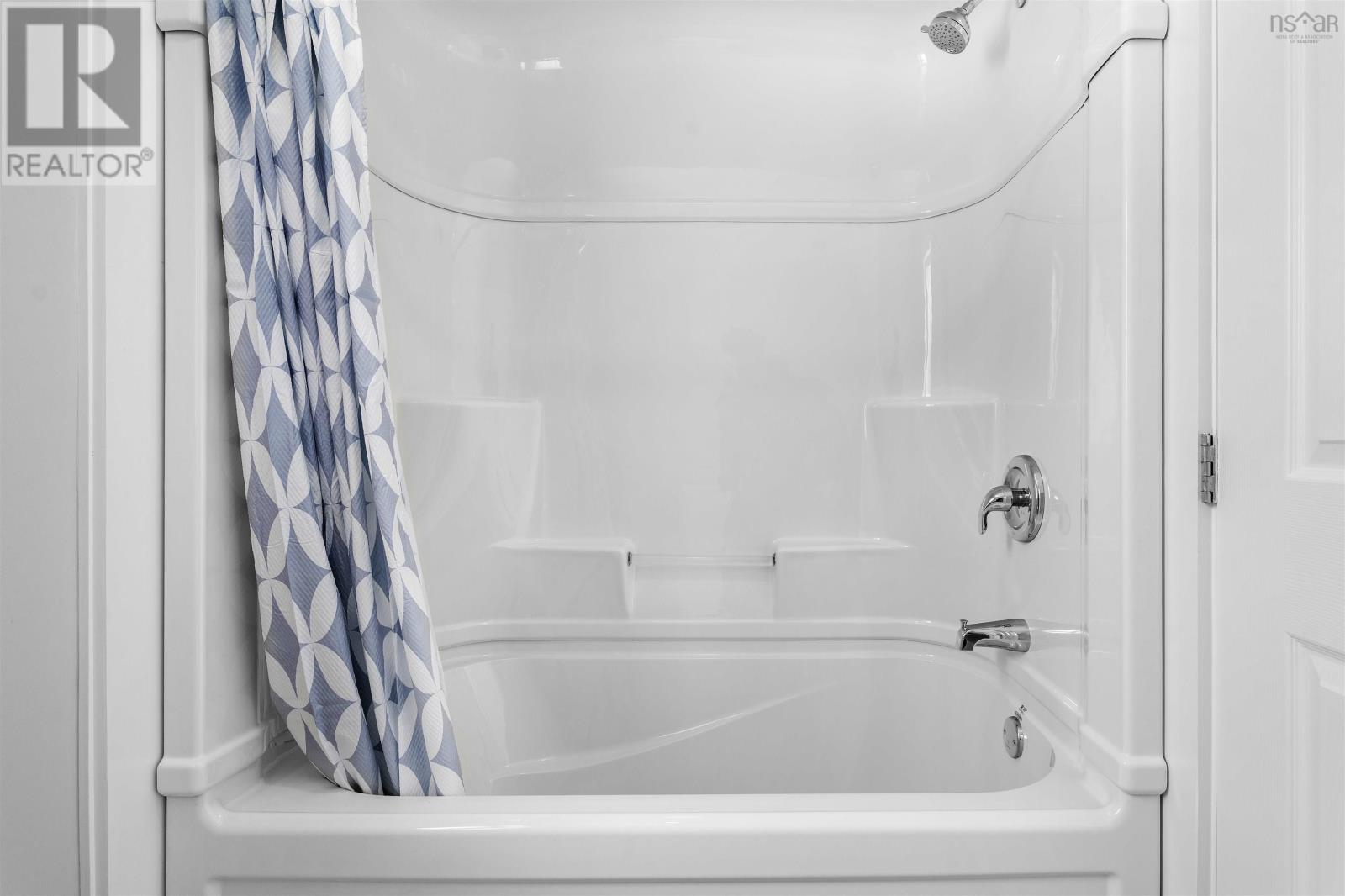 Property 28 of 49 of 1031 Wentworth Road