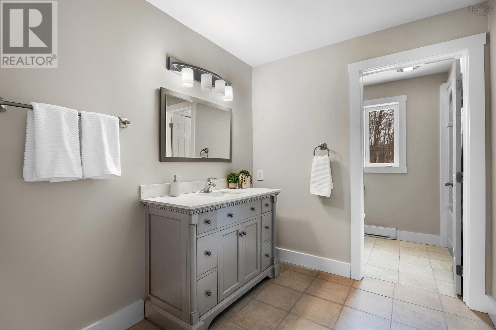 Property 25 of 49 of 1031 Wentworth Road