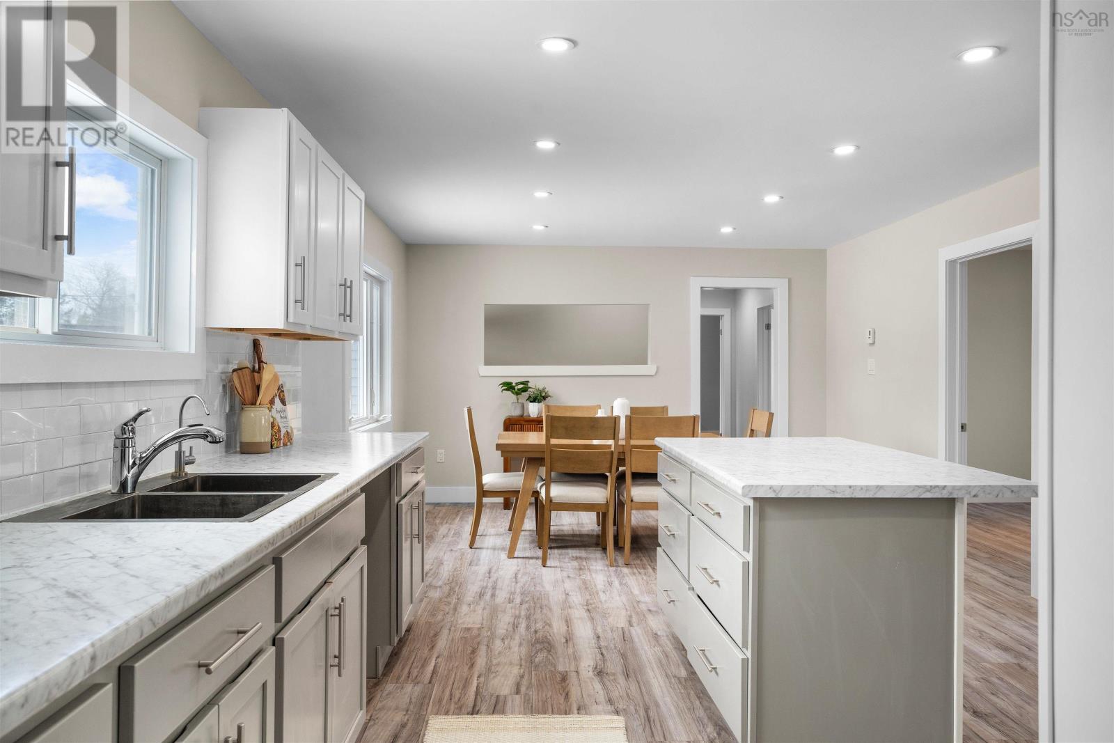 Property 8 of 49 of 1031 Wentworth Road