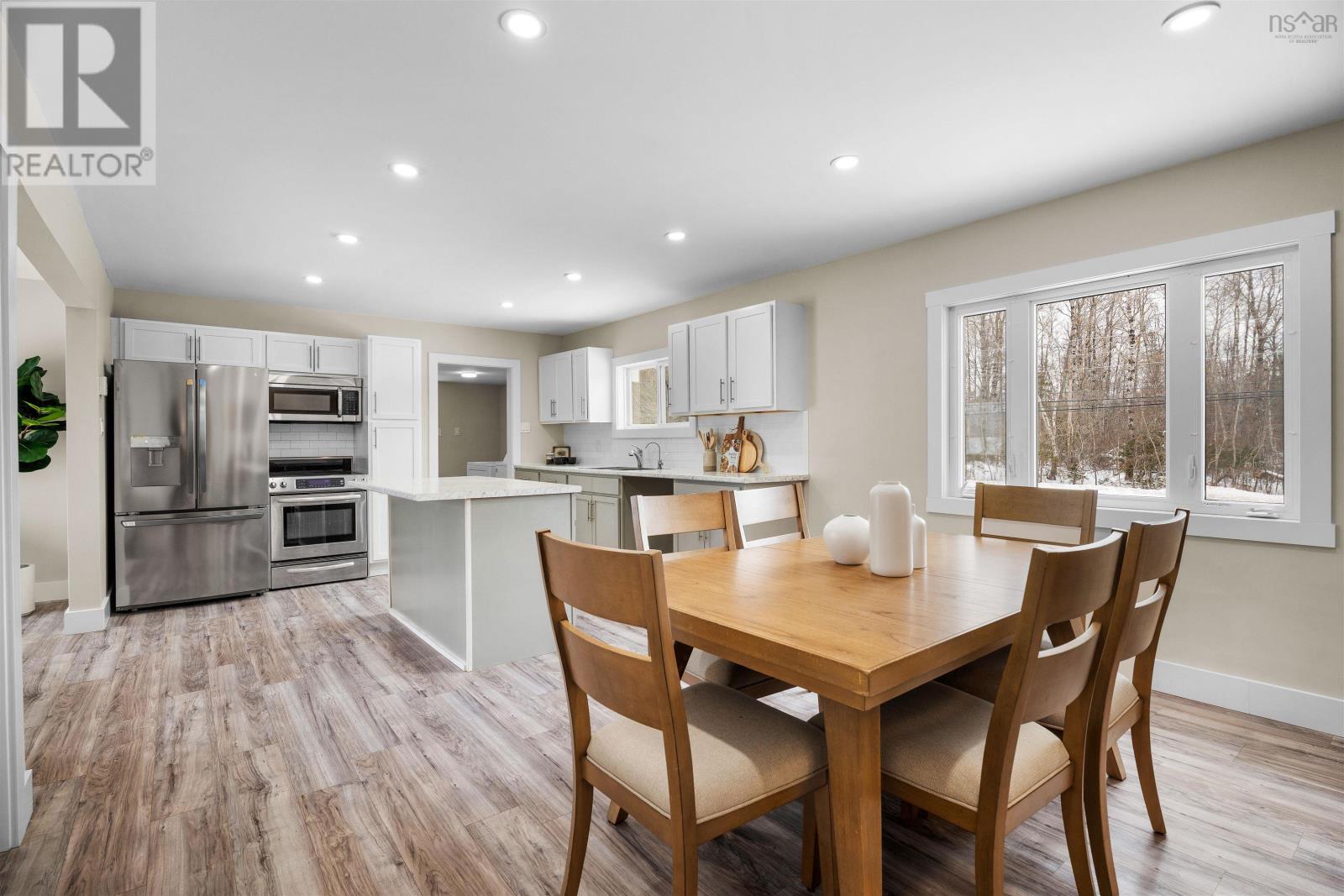 Property 4 of 49 of 1031 Wentworth Road