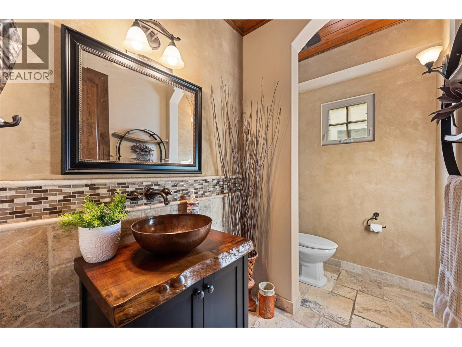  3211 Pinot Noir Place, West Kelowna