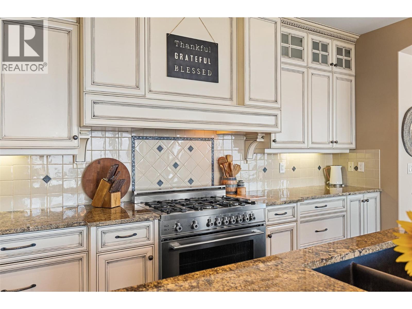  3211 Pinot Noir Place, West Kelowna