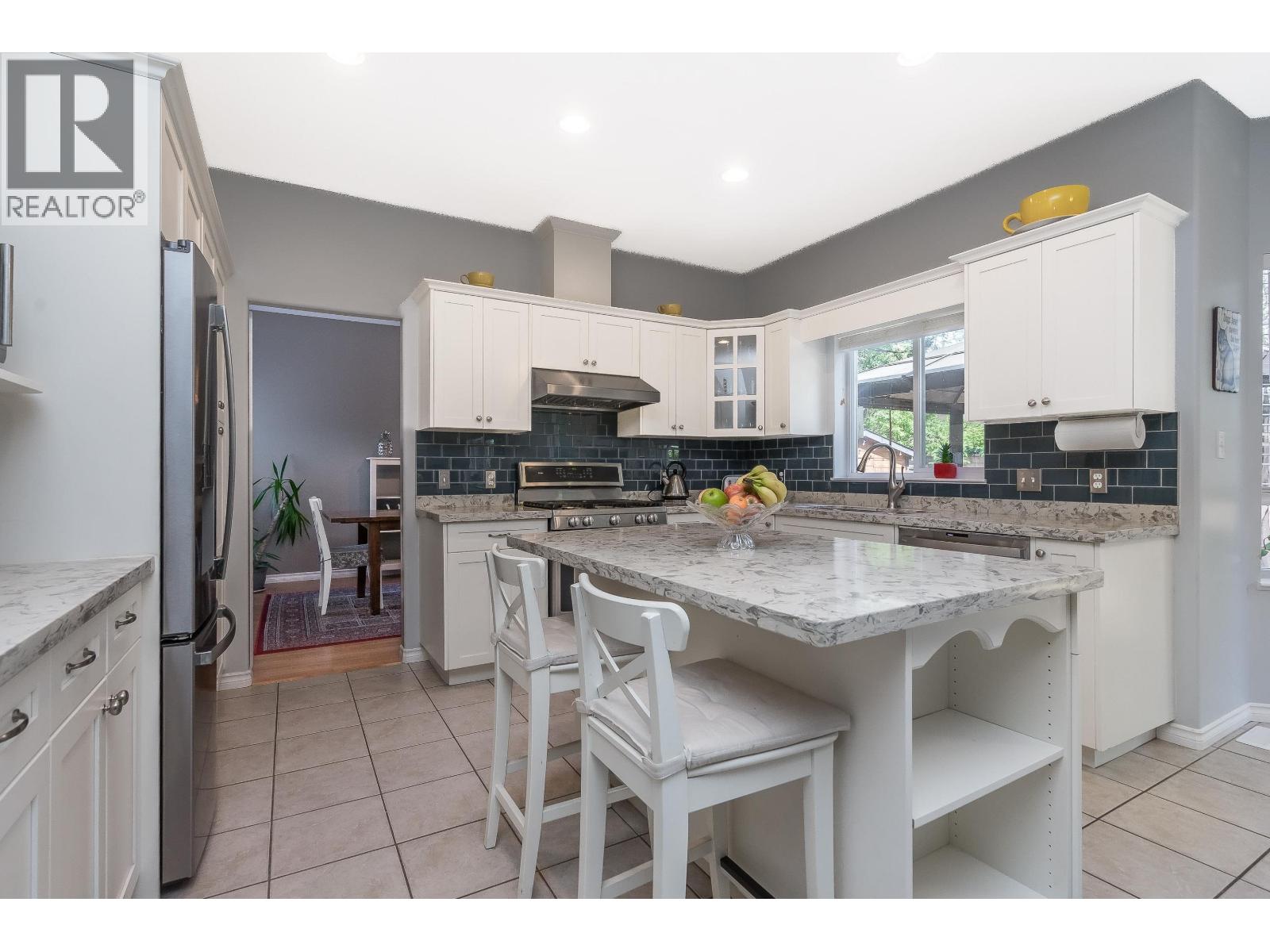 19115 DOERKSEN DRIVE, Pitt Meadows