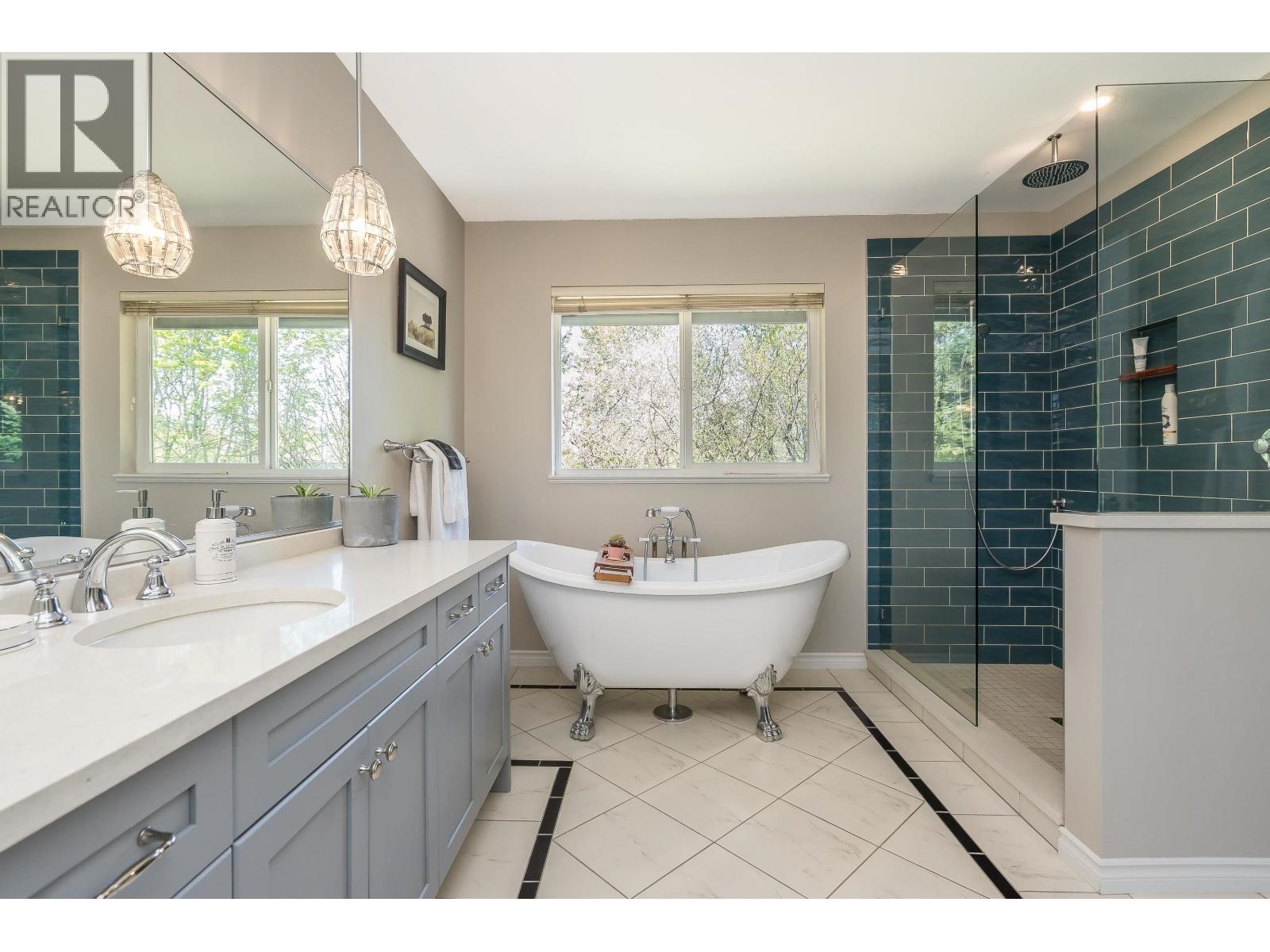 19115 DOERKSEN DRIVE, Pitt Meadows