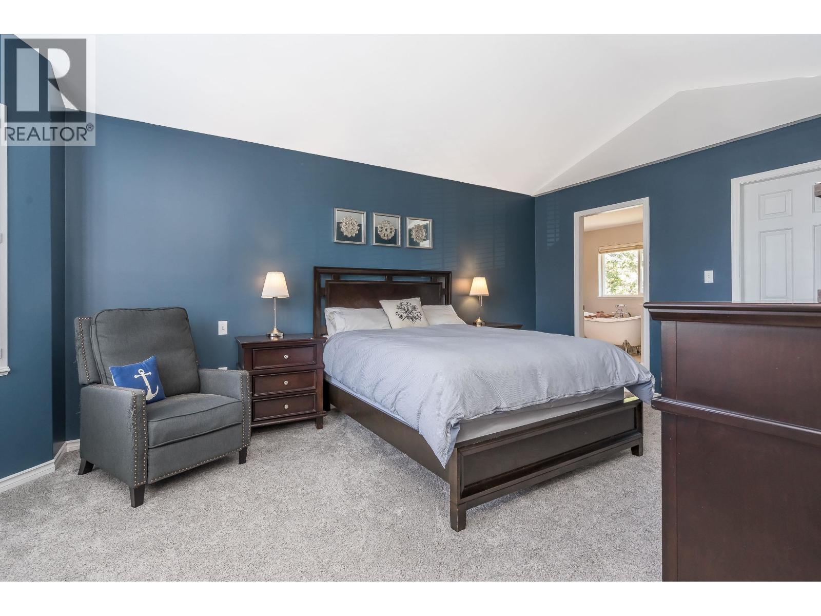 19115 DOERKSEN DRIVE, Pitt Meadows