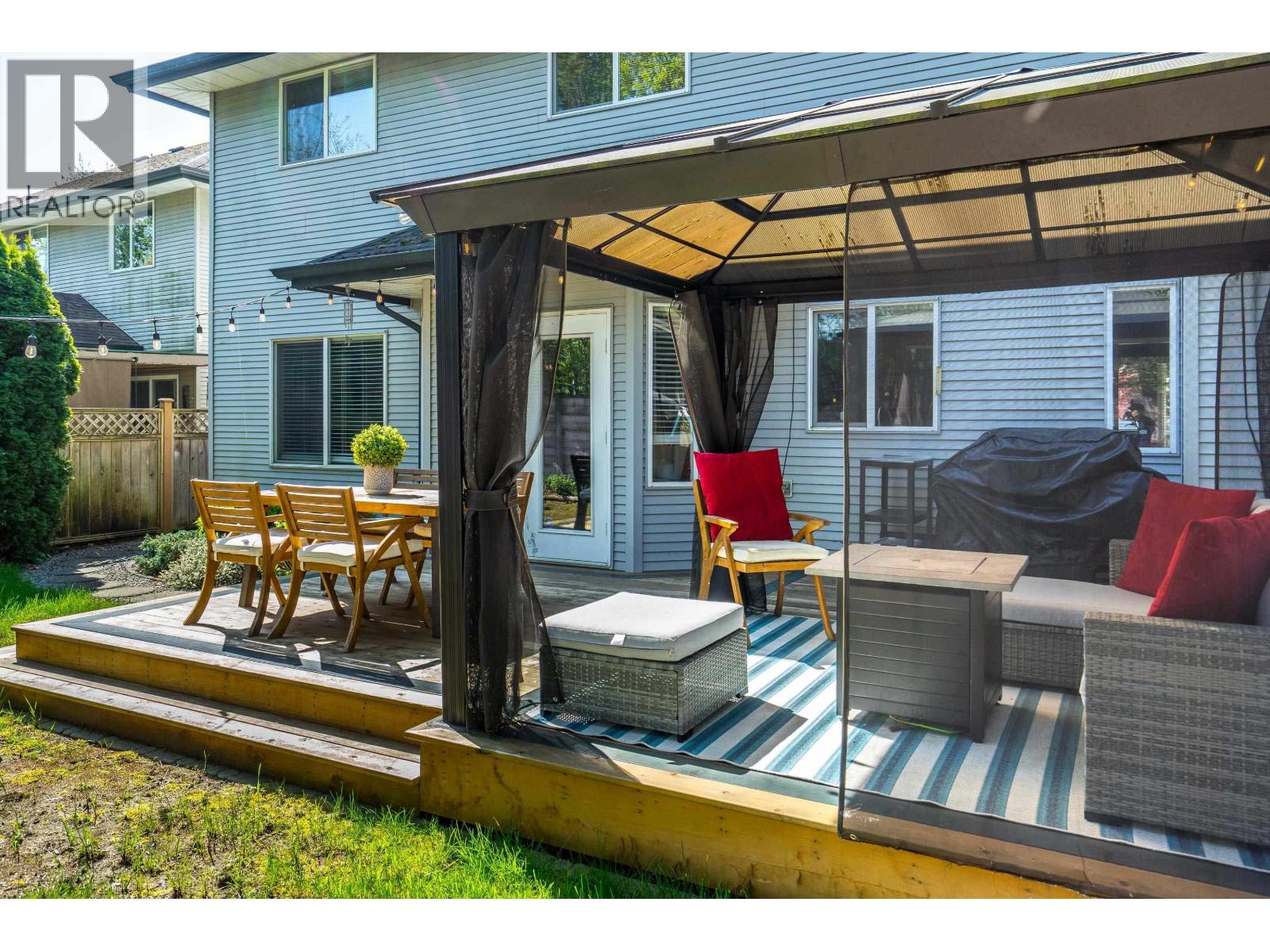 19115 DOERKSEN DRIVE, Pitt Meadows