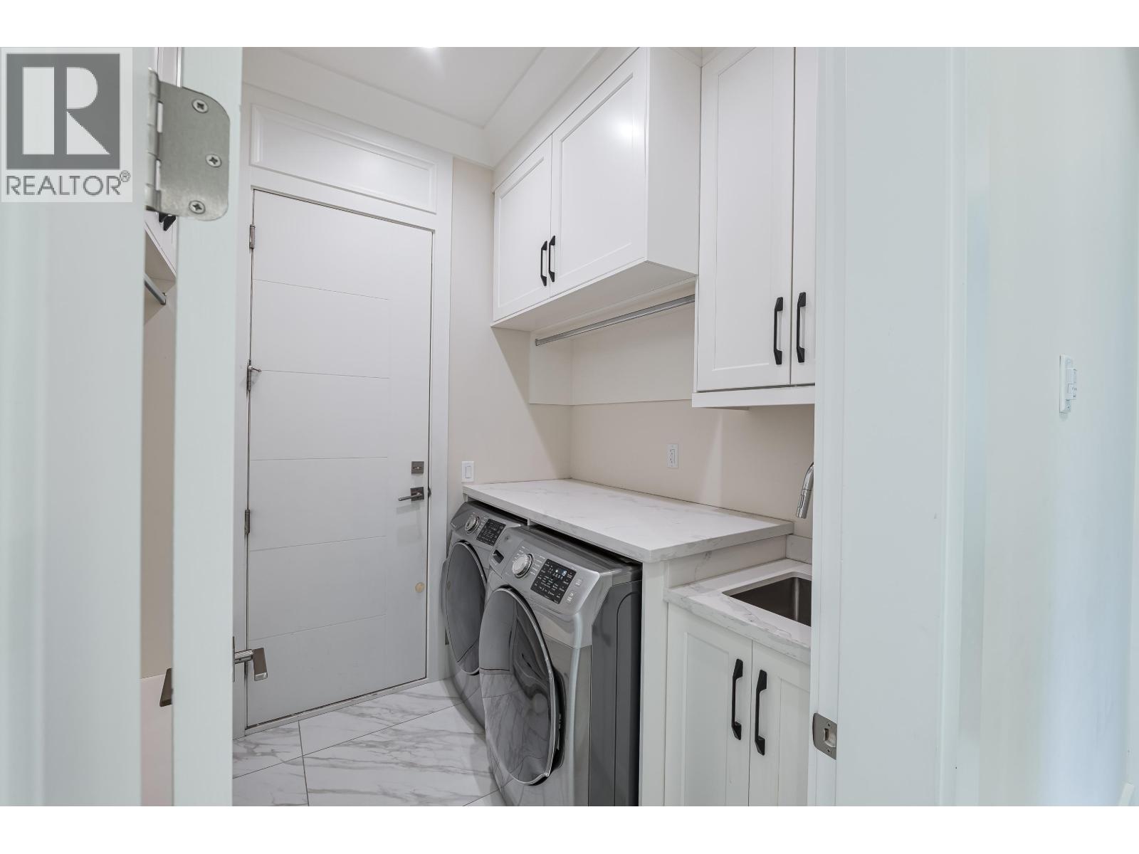 8511 SIERPINA Drive, Richmond