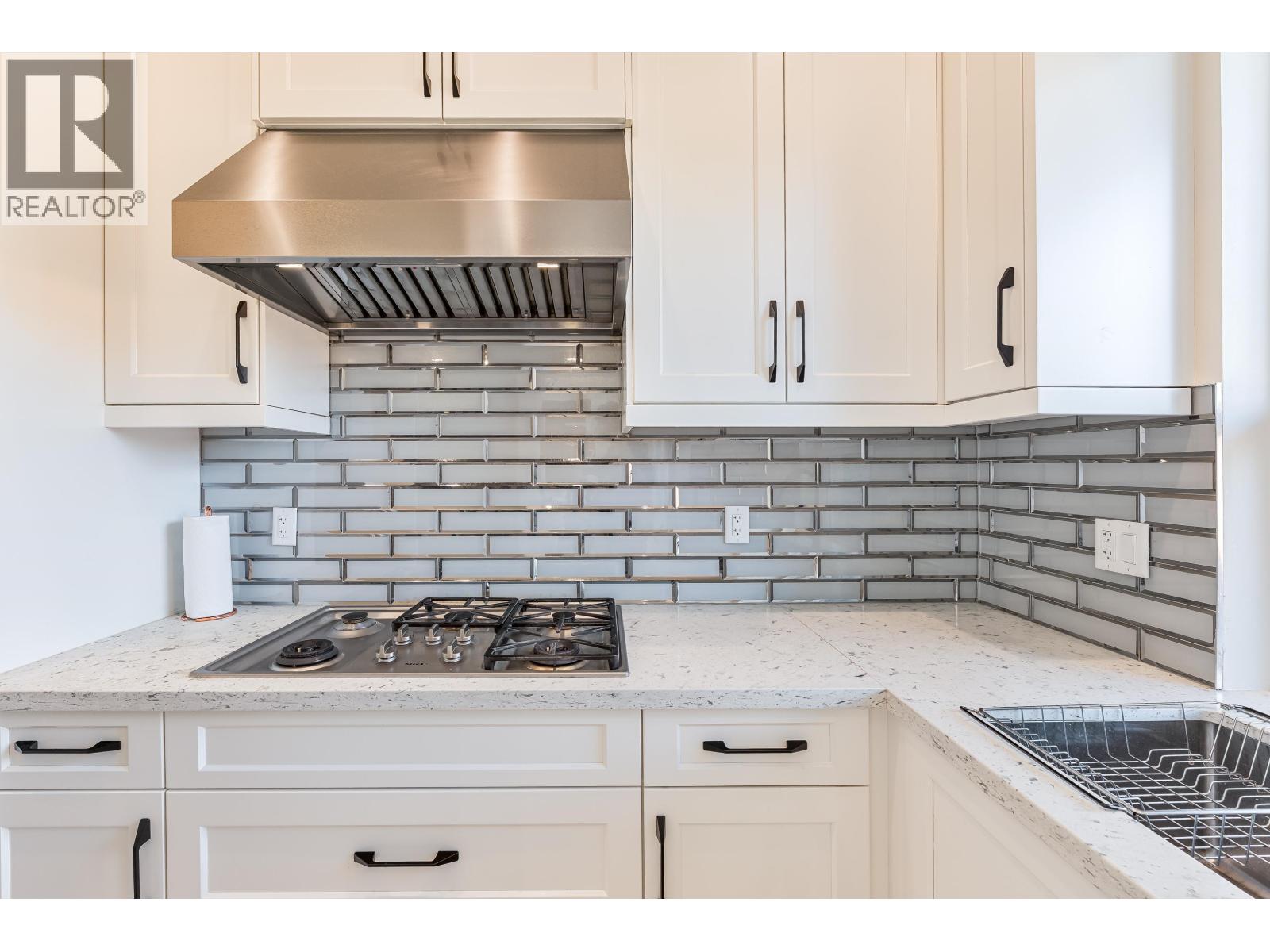 8511 SIERPINA Drive, Richmond