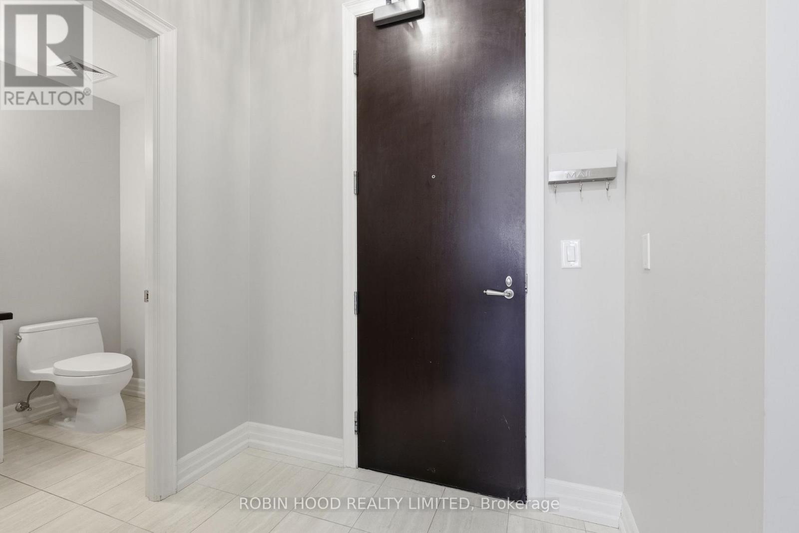 331 - 21 BURKEBROOK PLACE - Photo 5 of 40, Toronto (Bridle Path-Sunnybrook-York Mills), Ontario