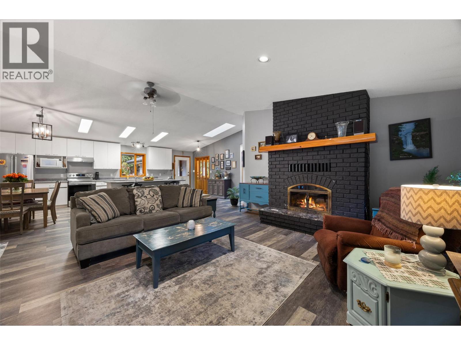  4061 Santa Road, Scotch Creek