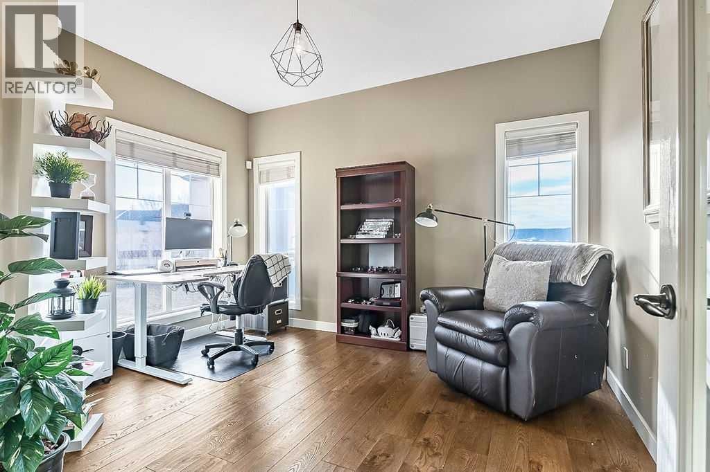 Single Family House for Sale in  Tuscany Ravine View NW Tuscany Calgary 