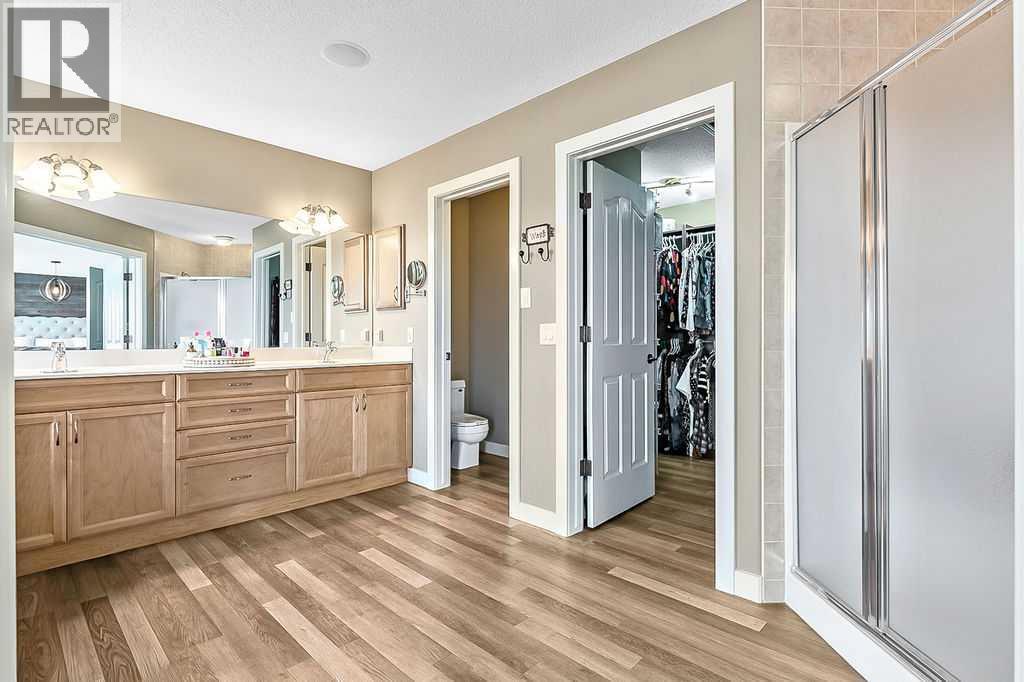 Single Family House for Sale in  Tuscany Ravine View NW Tuscany Calgary 