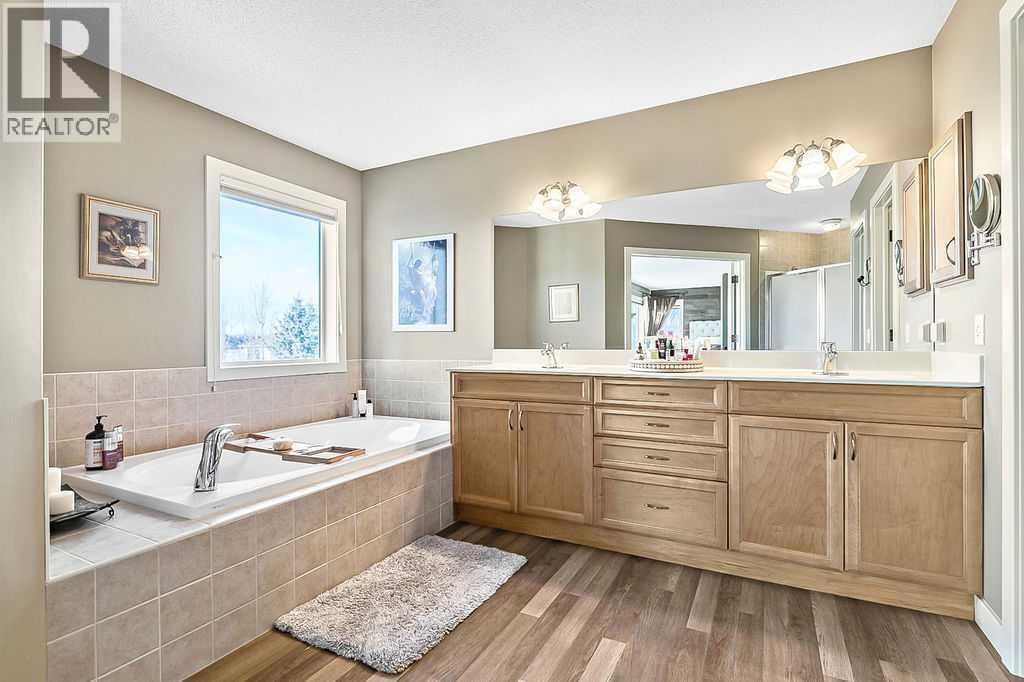 Single Family House for Sale in  Tuscany Ravine View NW Tuscany Calgary 