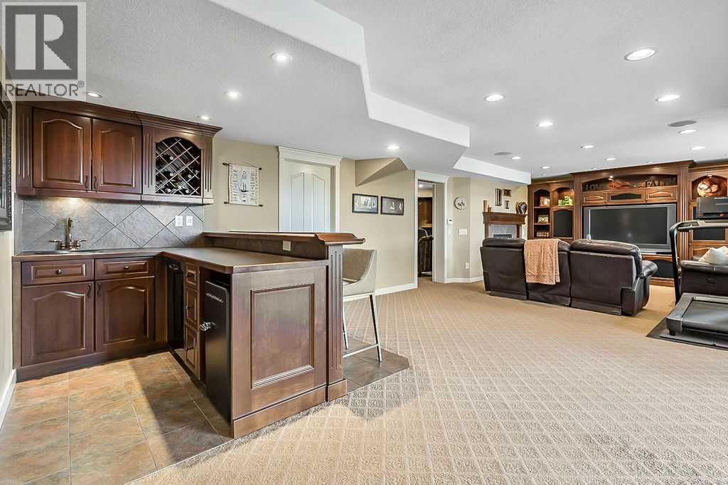 Single Family House for Sale in  Tuscany Ravine View NW Tuscany Calgary 