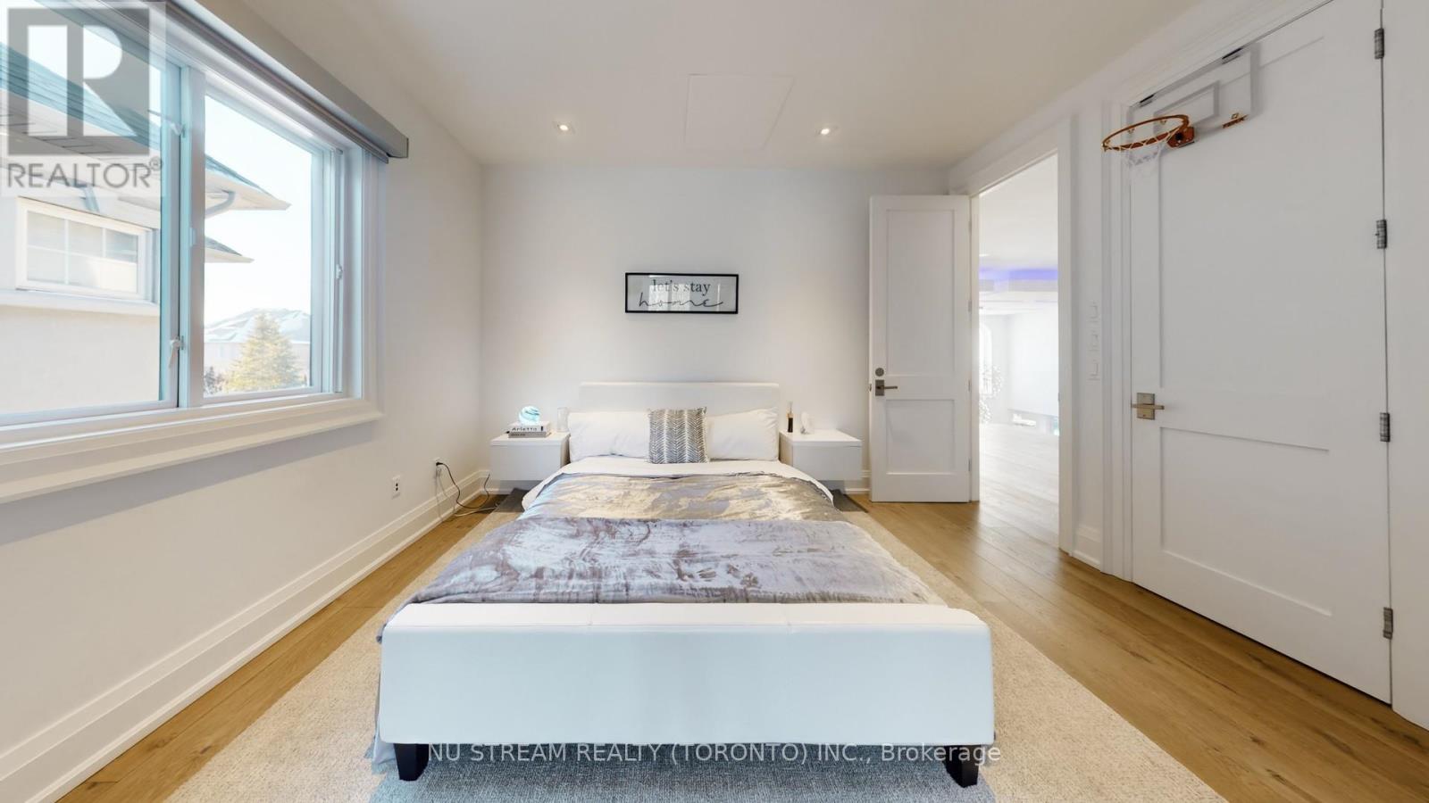 3425 LAKESHORE ROAD W - 38