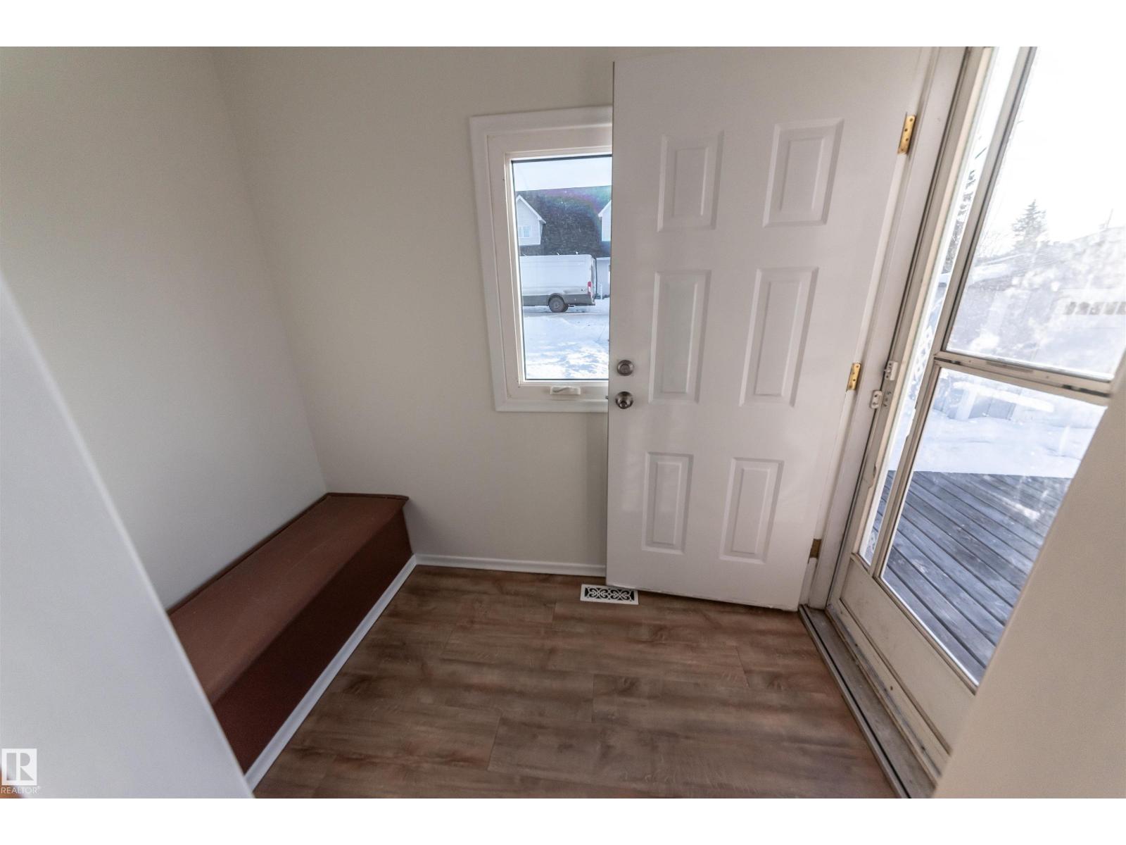 
          4723 44 Street
            <br/>
            <span>Rural Lac Ste. Anne County</span>
            , 
            <span>AB</span>
             <span>T0E0A0</span>
         - Photo 32