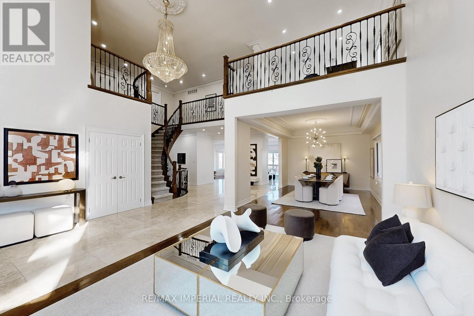 66 HILLHURST DRIVE - Photo 4 of 48, Richmond Hill (Bayview Hill), Ontario