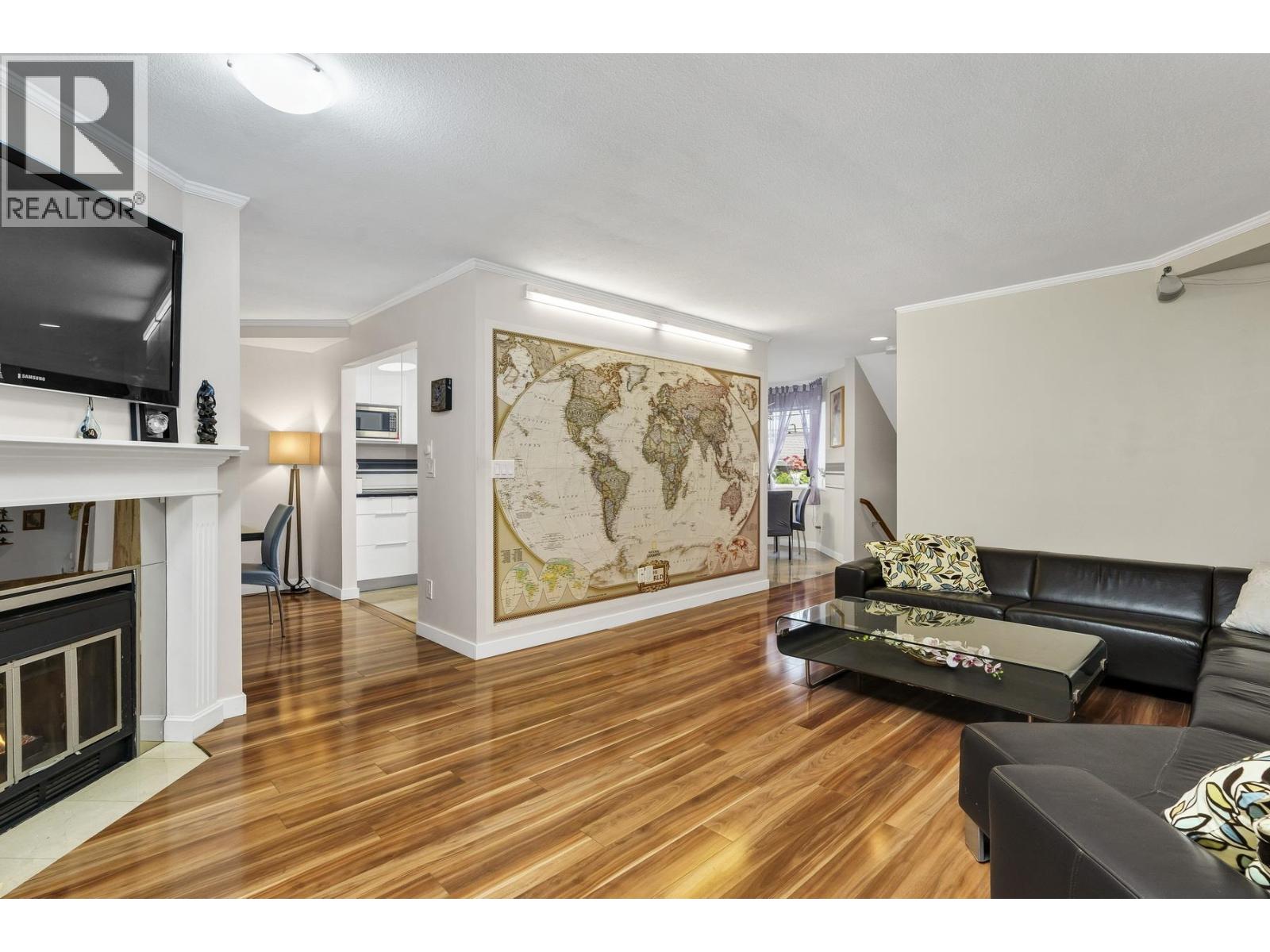 4 58 RICHMOND STREET, New Westminster