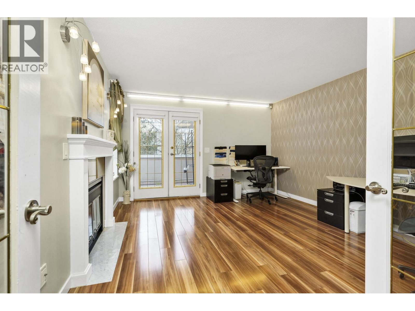 4 58 RICHMOND STREET, New Westminster