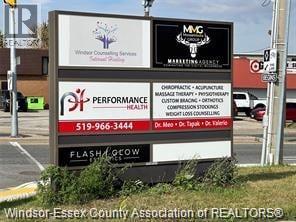 2528-B Dougall photo 4