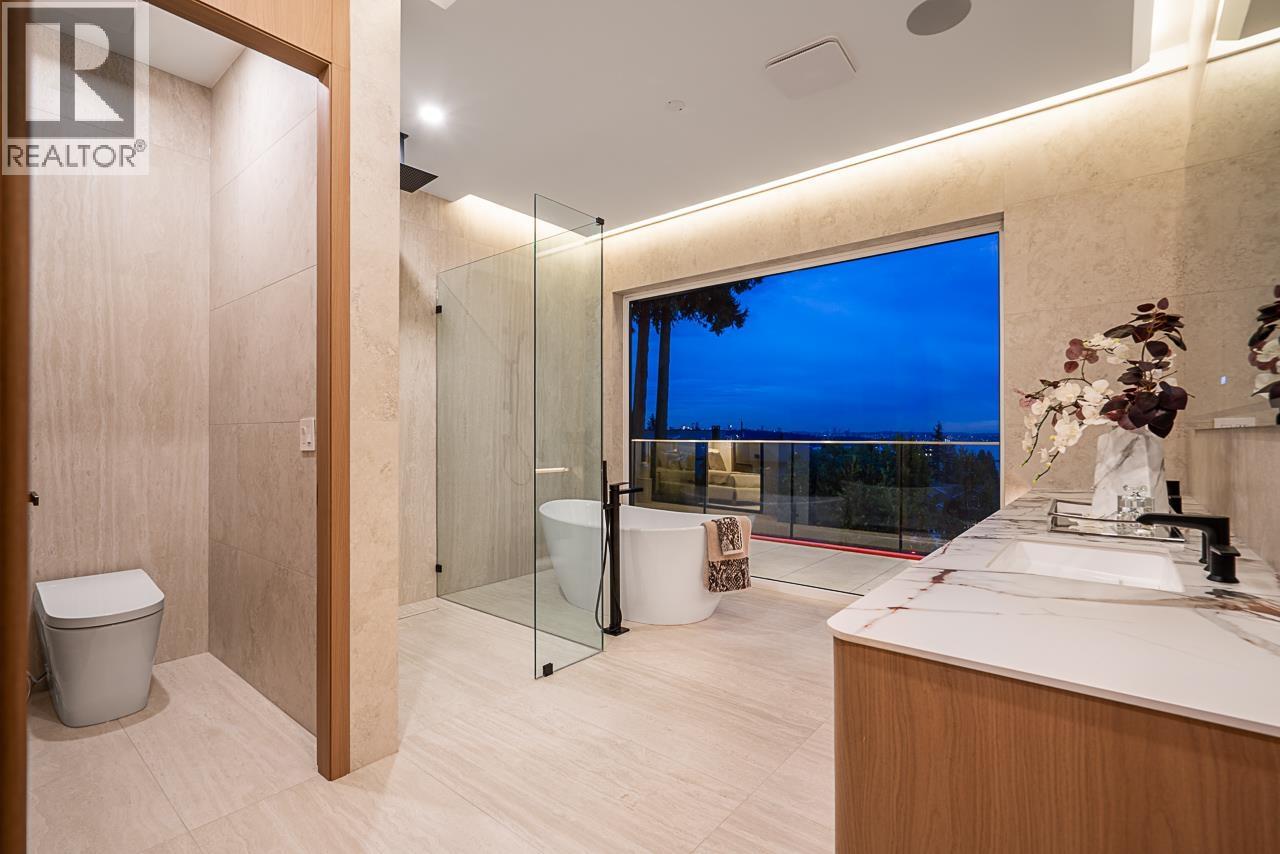 2356 OTTAWA AVENUE, West Vancouver