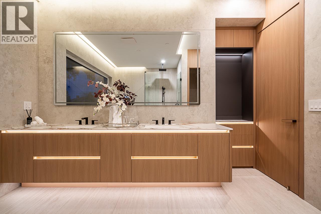 2356 OTTAWA AVENUE, West Vancouver