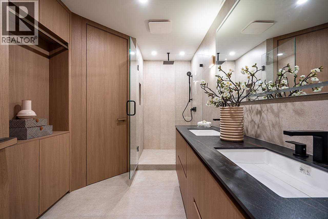 2356 OTTAWA AVENUE, West Vancouver