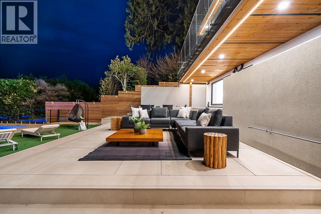 2356 OTTAWA AVENUE, West Vancouver