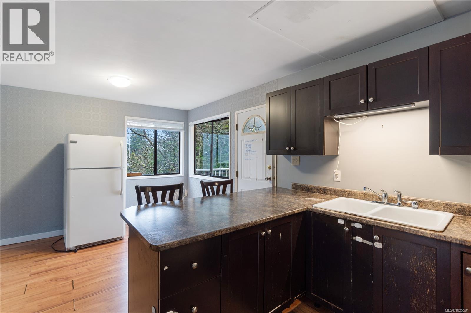 834 HOLLY HILL RD - 14