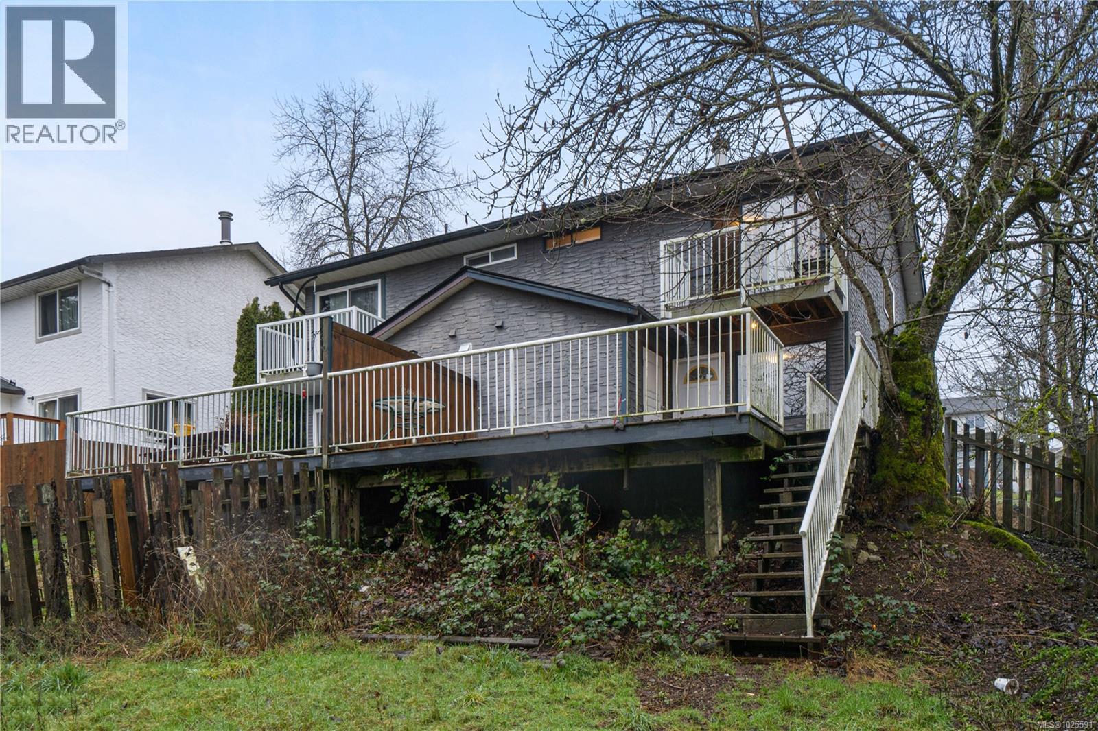 834 HOLLY HILL RD - 29