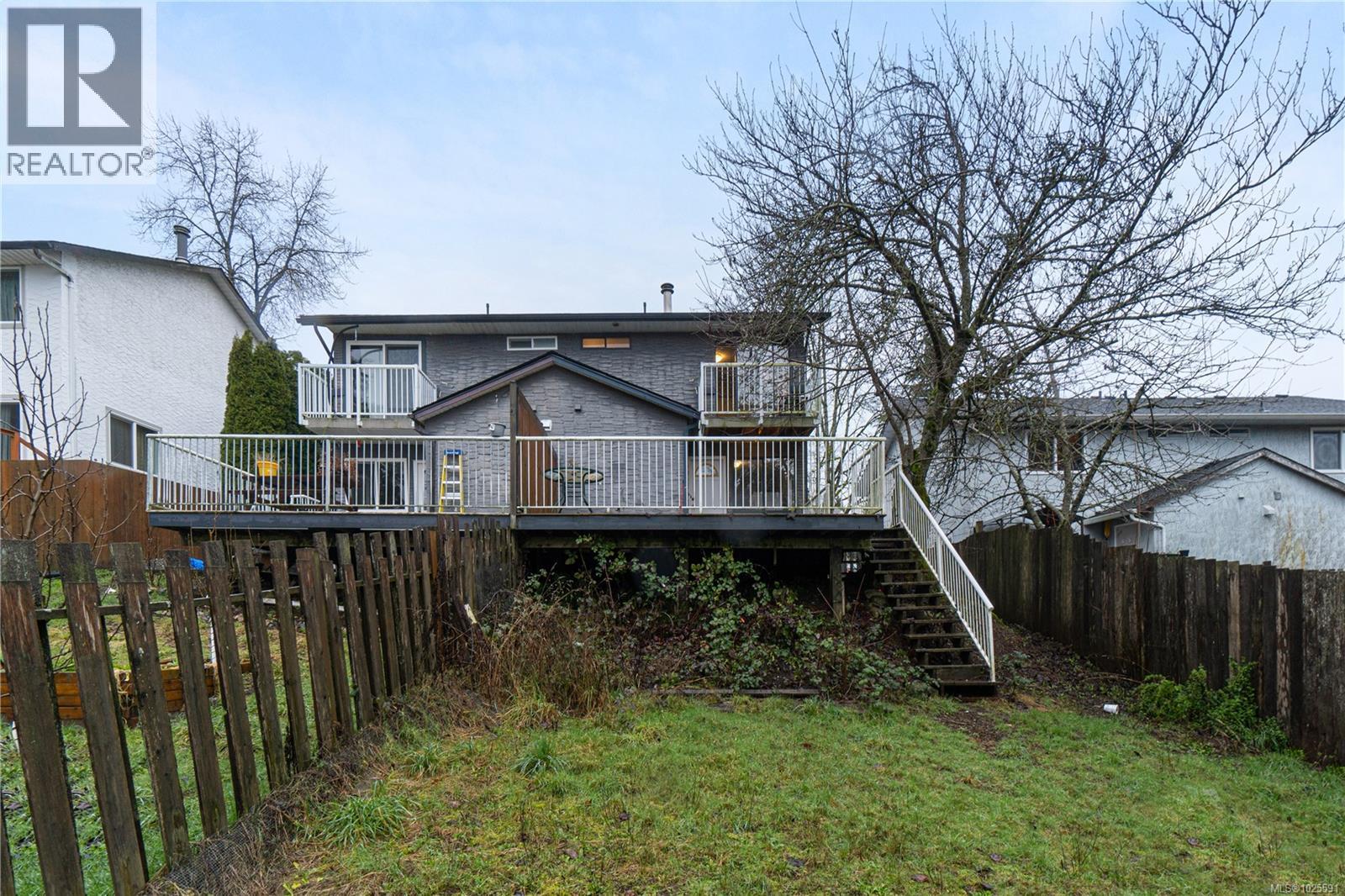 834 HOLLY HILL RD - 30