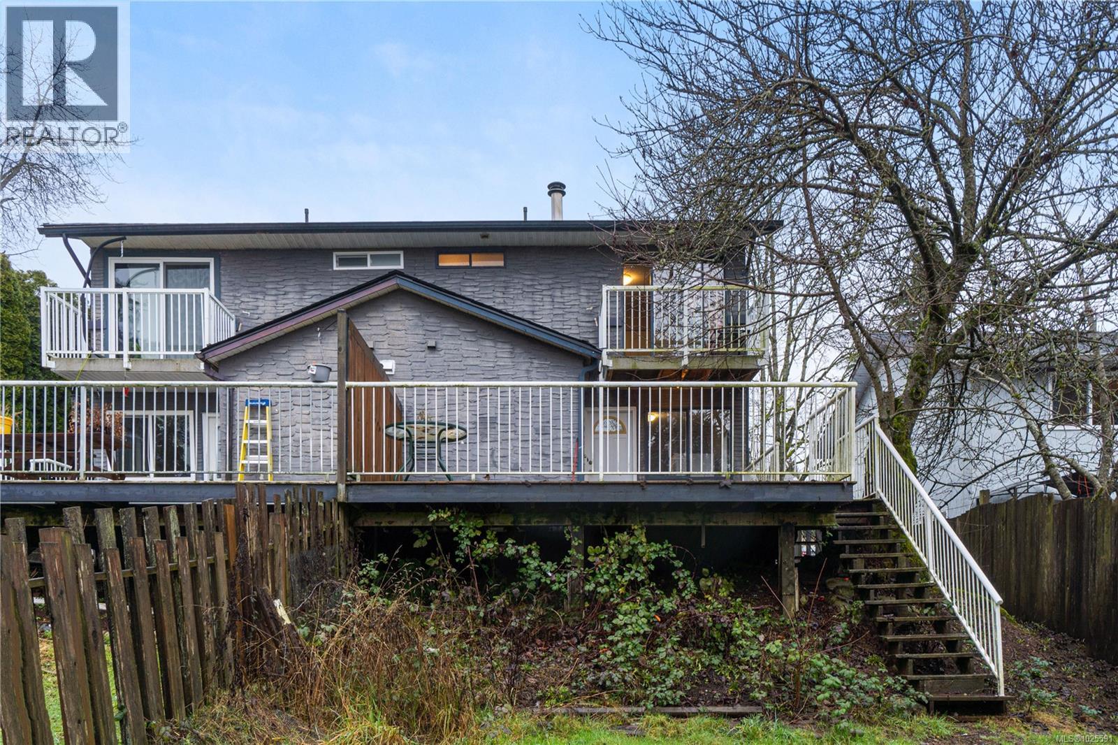 834 HOLLY HILL RD - 31