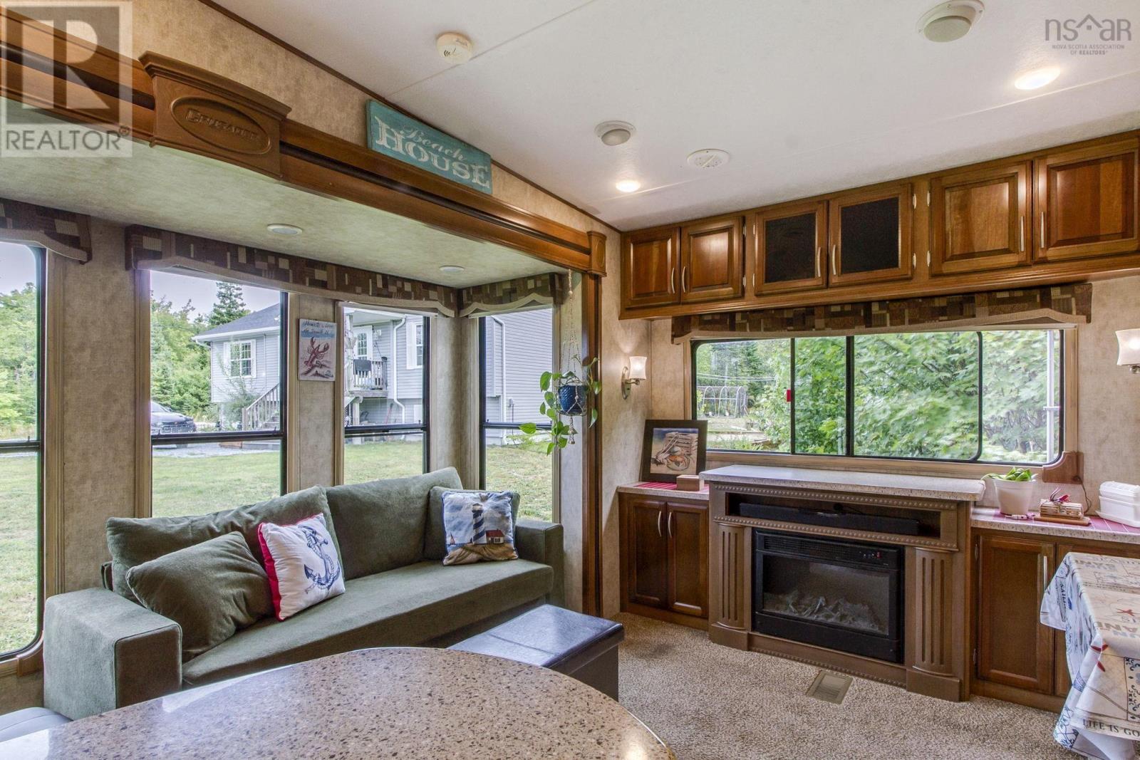 Property 44 of 51 of 741 Villagedale Road