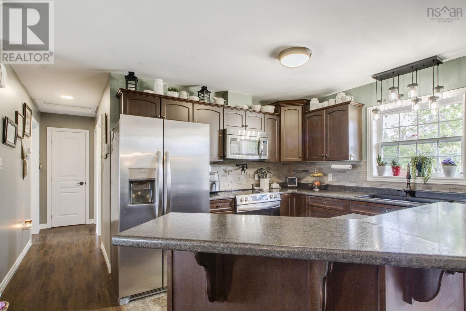 Property 7 of 51 of 741 Villagedale Road