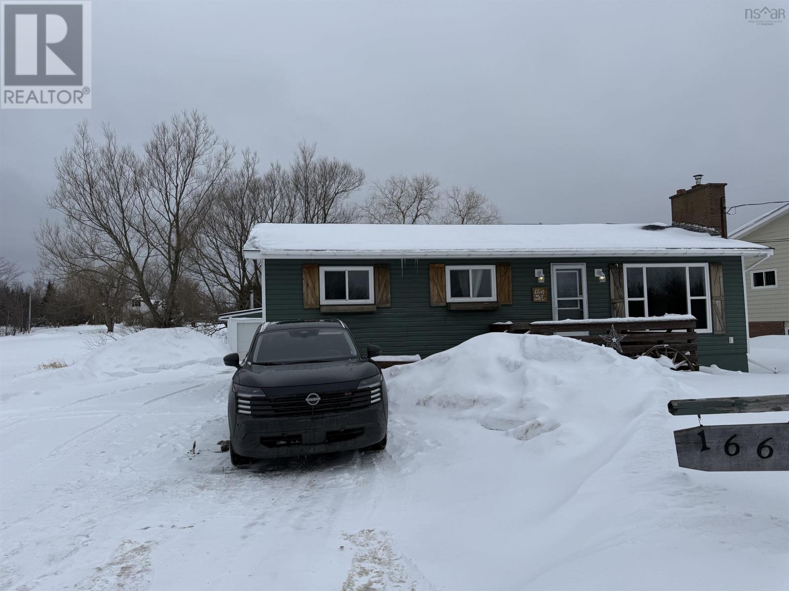 Property 32 of 33 of 1668 Mackay Street